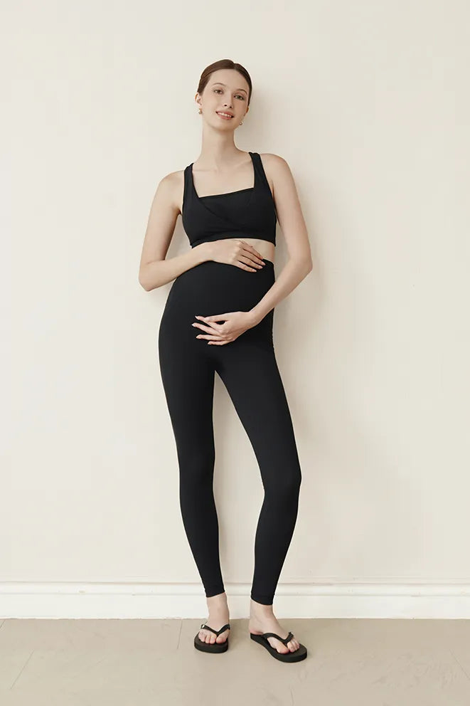 Everyday Motion Slim Leggings in Black by Bonbump
