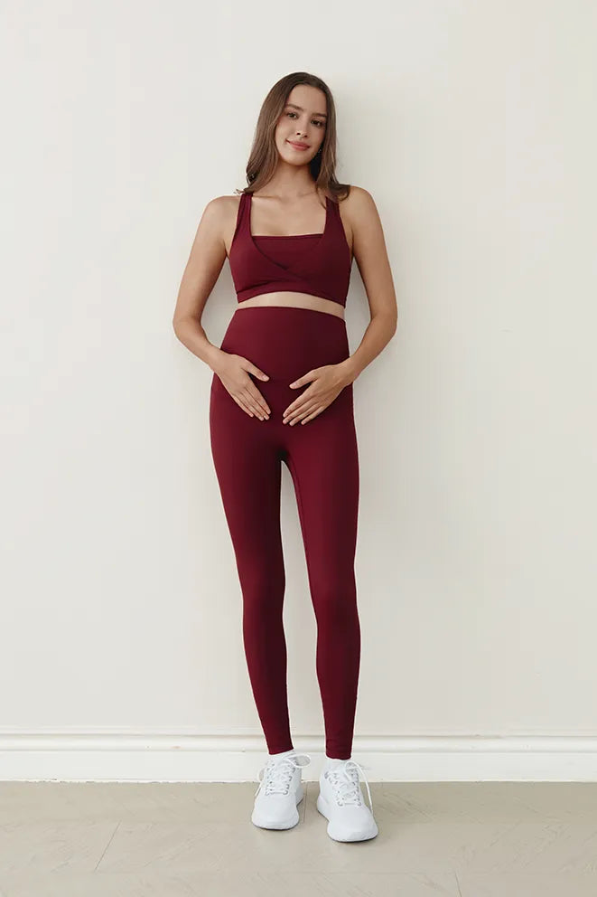 Everyday Motion Slim Leggings in Burgundy by Bonbump
